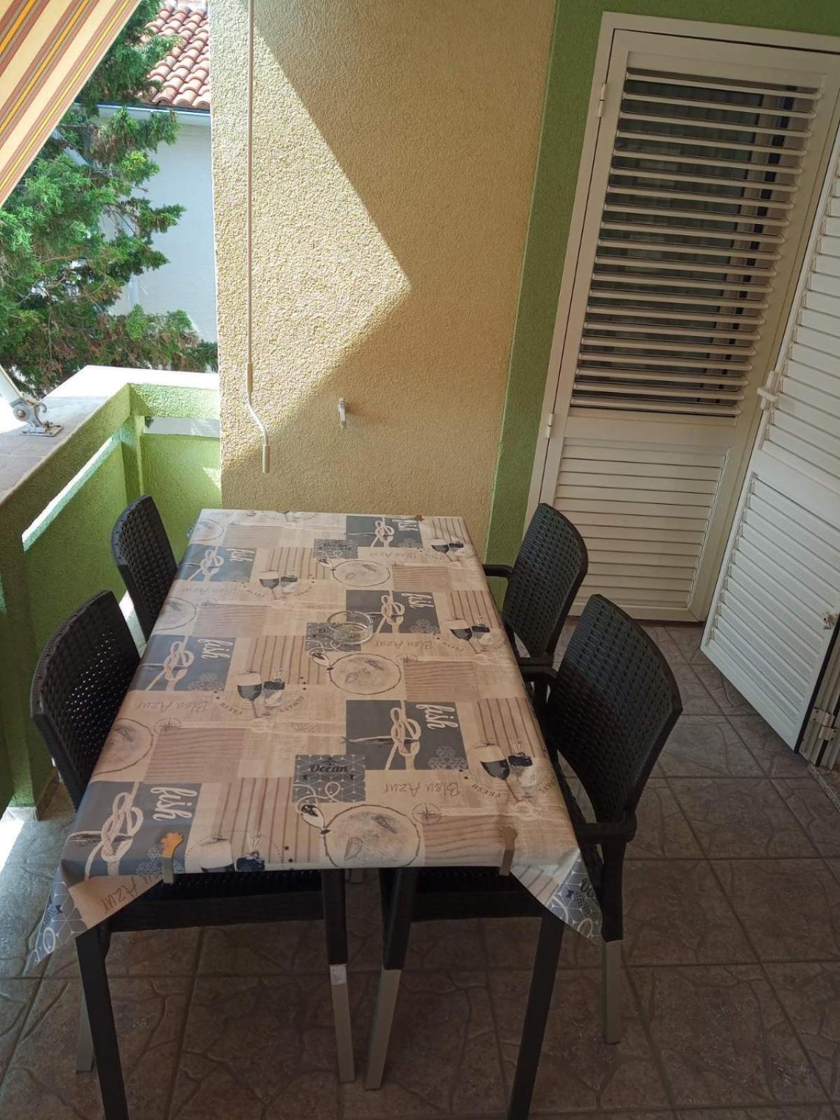 Apartmani Ana Vir Εξωτερικό φωτογραφία