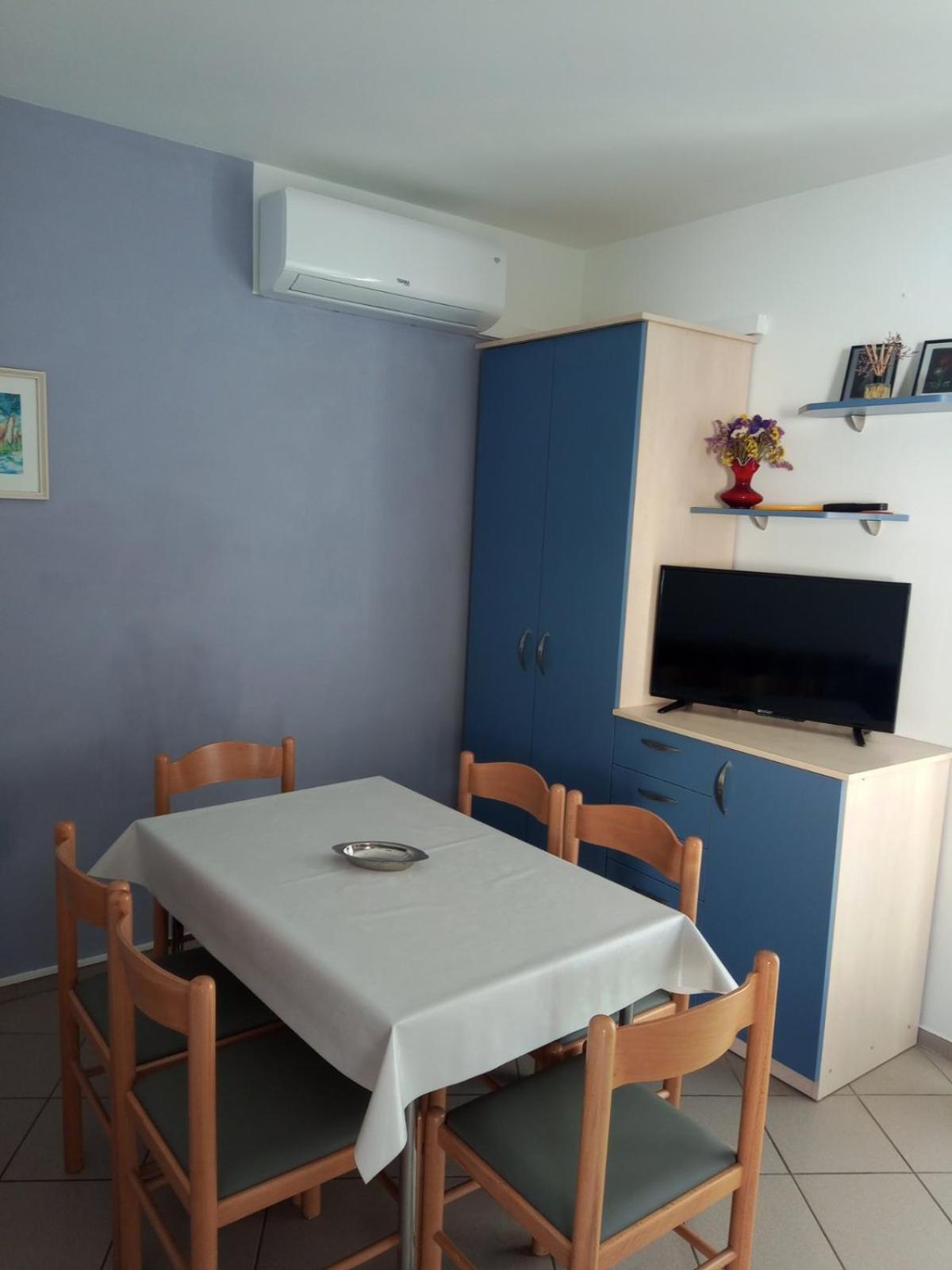 Apartmani Ana Vir Εξωτερικό φωτογραφία