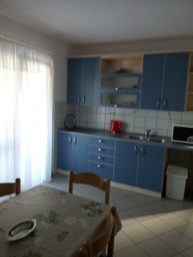 Apartmani Ana Vir Εξωτερικό φωτογραφία